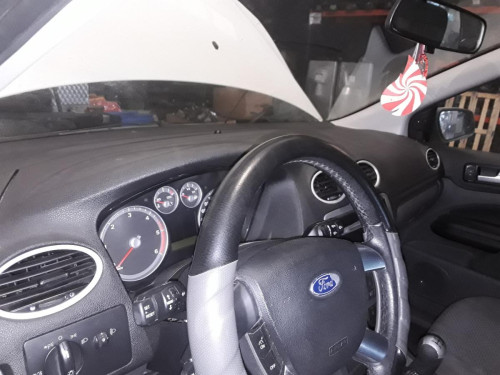 FORD FOCUS BERLINA (CAP) — автомобиль-донор на запчасти 