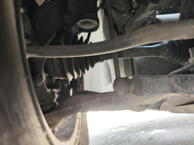 BRAZO SUSPENSION DELANTERO IZQUIERDO