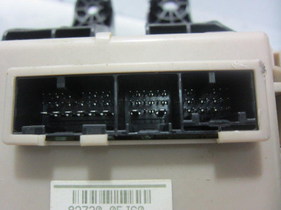 CAJA RELES / FUSIBLES, TOYOTA, AVENSIS CROSS SPORT (T27)