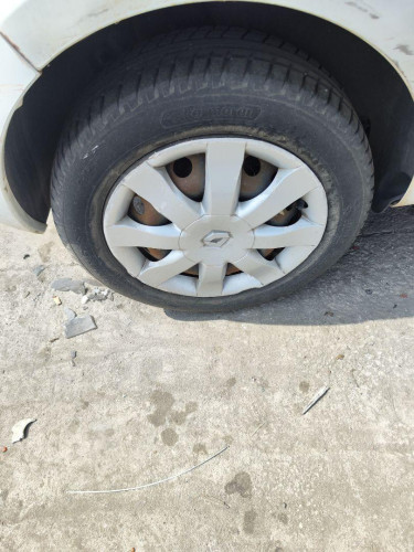 LLANTA RENAULT CLIO III 