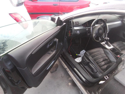 VOLKSWAGEN PASSAT CC (357)