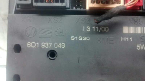  CAJA RELES / FUSIBLES Skoda FABIA (6Y2/6Y3) 