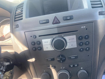 SISTEMA AUDIO / RADIO CD