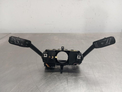  MANDO LUCES, SEAT, ARONA (KJ) 