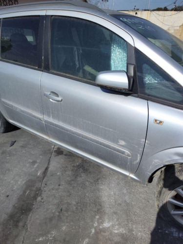 PUERTA DELANTERA DERECHA OPEL ZAFIRA B 