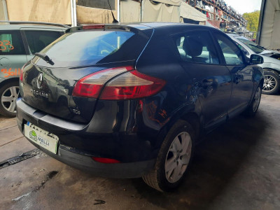 RENAULT MEGANE III BERLINA 5P