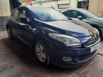 RENAULT MEGANE III BERLINA 5P
