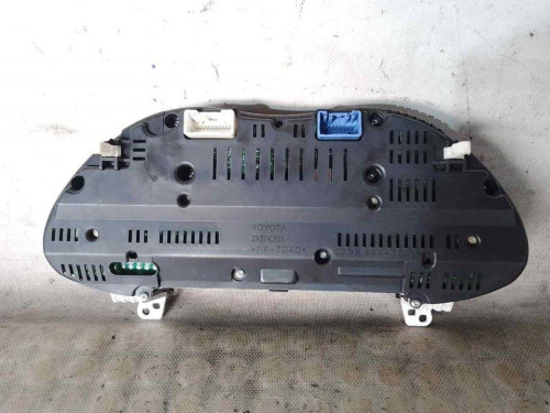 CUADRO INSTRUMENTOS TOYOTA AVENSIS BERLINA (T25) 