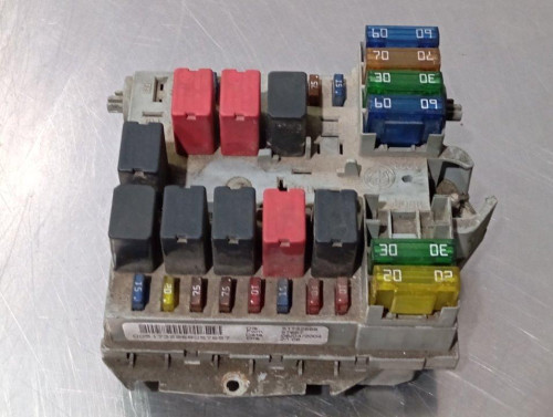  CAJA RELES / FUSIBLES, , 