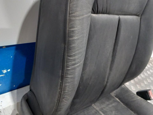  ASIENTO DELANTERO DERECHO 