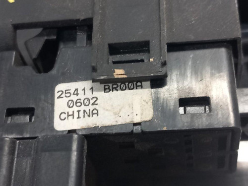 MANDO ELEVALUNAS DELANTERO DERECHO NISSAN QASHQAI (J10) 