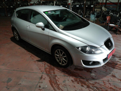 SEAT LEON (1P1)