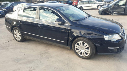  VOLKSWAGEN PASSAT BERLINA (3C2) 