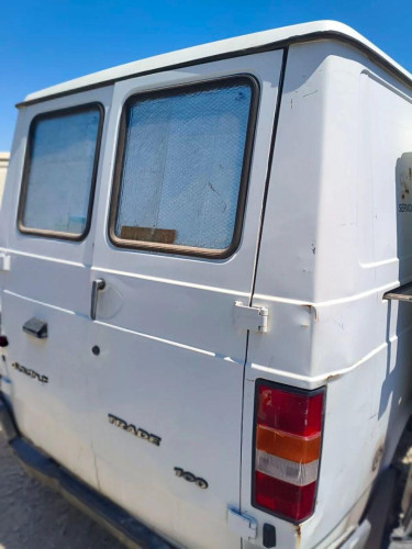  NISSAN TRADE 