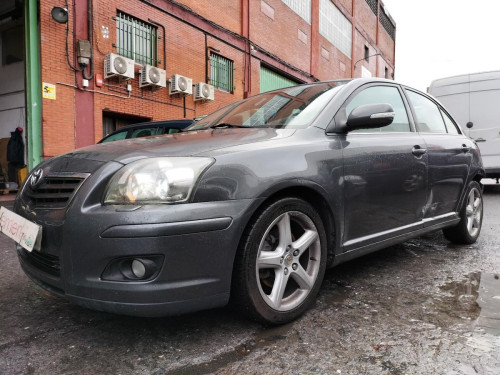  TOYOTA AVENSIS BERLINA (T25) 