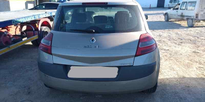 RENAULT MEGANE II CLASSIC BERLINA