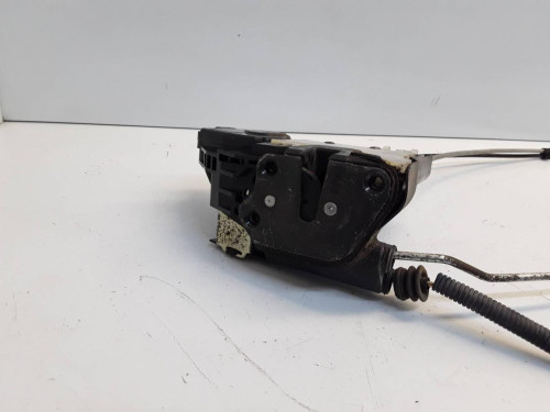 CERRADURA PUERTA DELANTERA DERECHA KIA SPORTAGE (KM) 