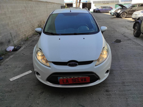 FORD FIESTA (CB1) — vehículo donante para recambios 