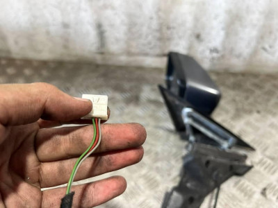RETROVISOR IZQUIERDO