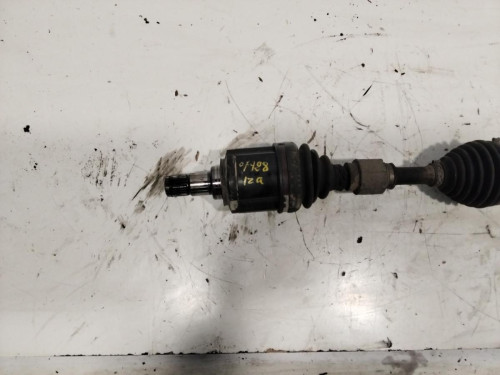 TRANSMISION DELANTERA IZQUIERDA Mitsubishi OUTLANDER (CW0) 