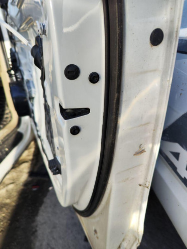 CERRADURA PUERTA DELANTERA DERECHA used