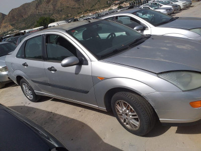 FORD FOCUS BERLINA (CAK)