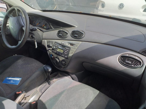  FORD FOCUS BERLINA (CAK) 
