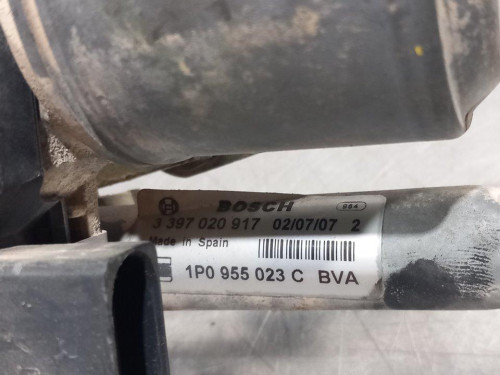  MOTOR LIMPIA DELANTERO 