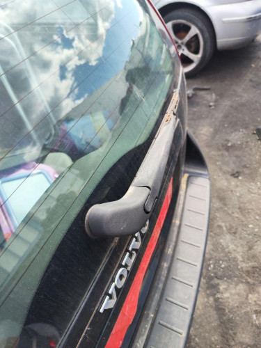 BRAZO LIMPIA TRASERO Volvo V50 FAMILIAR 