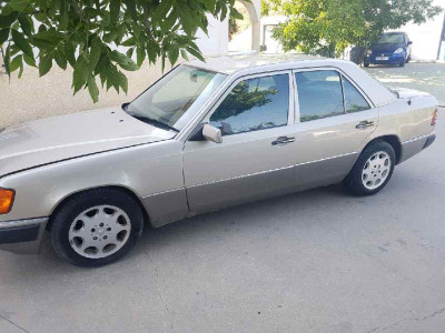 MERCEDES-BENZ