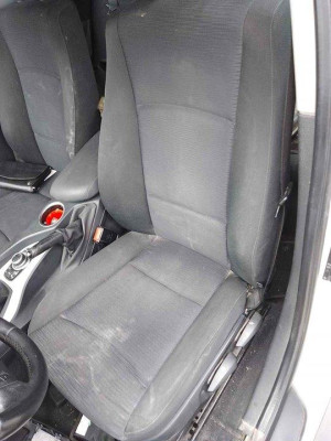 ASIENTO DELANTERO IZQUIERDO