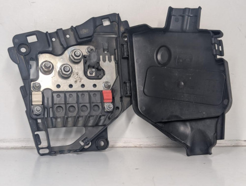 CAJA RELES / FUSIBLES Citroen C3 
