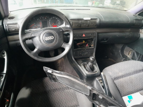  AUDI A4 BERLINA (B5) 