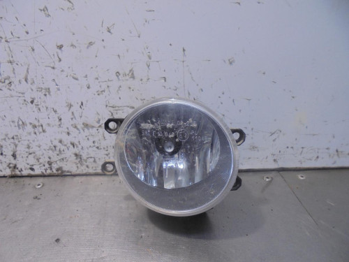  FARO ANTINIEBLA DERECHO TOYOTA AURIS (E18) 