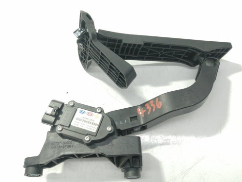  POTENCIOMETRO PEDAL HYUNDAI I40 CW (VF) 