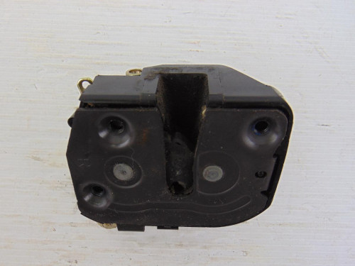  CERRADURA PUERTA DELANTERA DERECHA NISSAN CABSTAR 