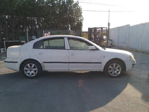  SKODA SUPERB (3U4) 