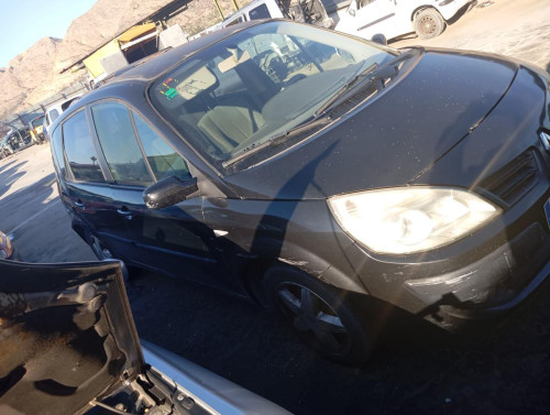  RENAULT SCENIC II (JM) 