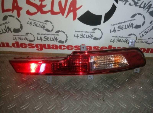PILOTO TRASERO DERECHO PARAGOLPES Kia SPORTAGE (SL) 