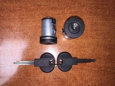 BOMBIN PUERTA DELANTERA IZQUIERDA