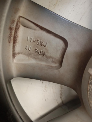 LLANTA, LEXUS, UX (ZA10)