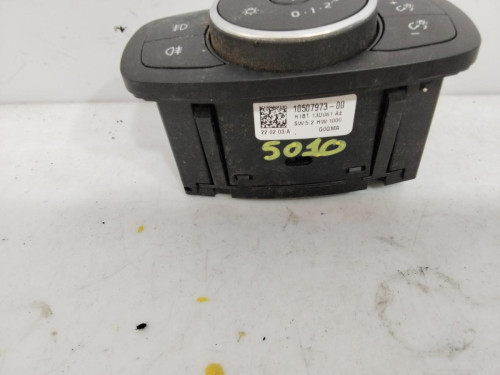MANDO LUCES Ford FOCUS BERLINA (CGE) 
