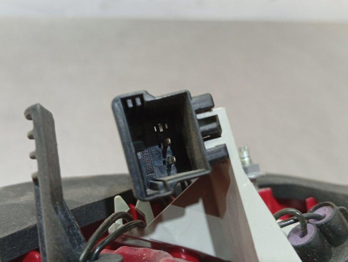  PILOTO TRASERO IZQUIERDO INTERIOR Volkswagen PASSAT BERLINA (362) 