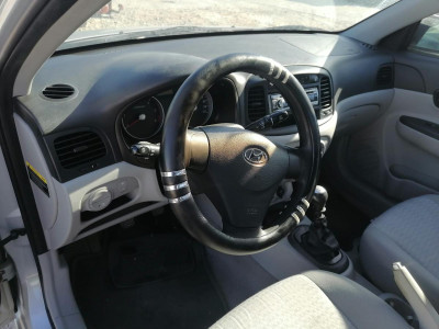 HYUNDAI ACCENT (MC)