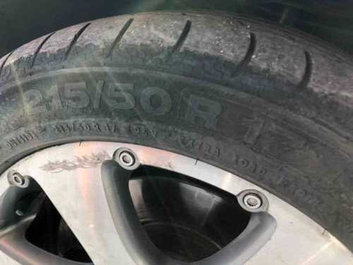 VOLKSWAGEN TOURAN (1T2) used