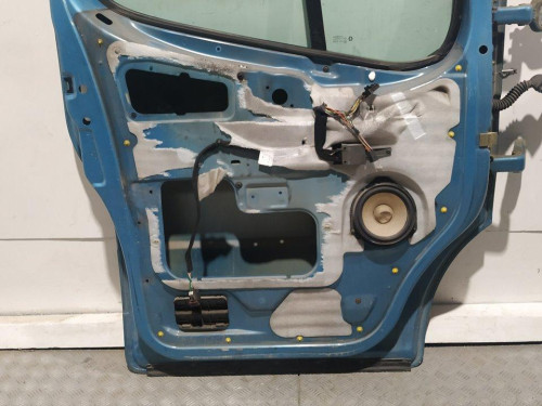  PUERTA DELANTERA IZQUIERDA RENAULT TRAFIC II FURGÓN 
