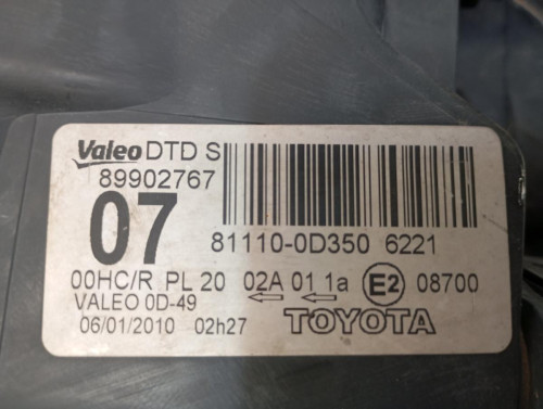 FARO DERECHO Toyota YARIS (KSP9/SCP9/NLP9) 