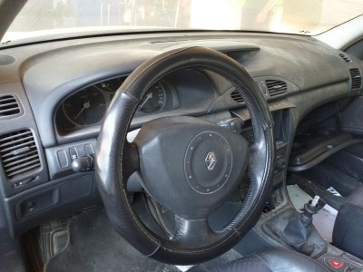 RENAULT LAGUNA II (BG0)