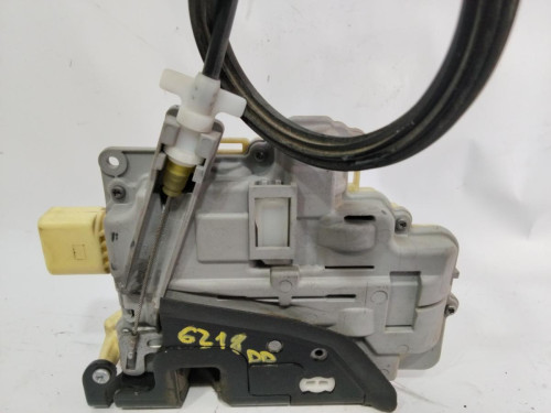 CERRADURA PUERTA DELANTERA DERECHA VOLKSWAGEN PASSAT VARIANT (3C5) 