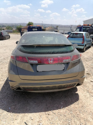 HONDA CIVIC SEDÁN (FD)